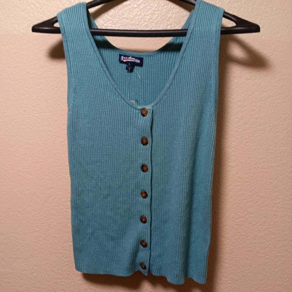 Woman's button up top